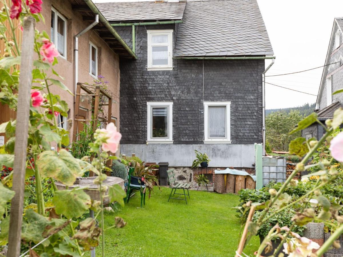 Cozy Apartment In Altenfeld With Garden Eksteriør billede