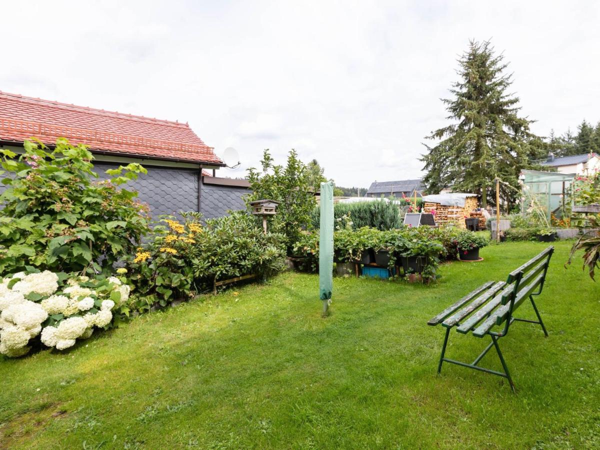 Cozy Apartment In Altenfeld With Garden Eksteriør billede