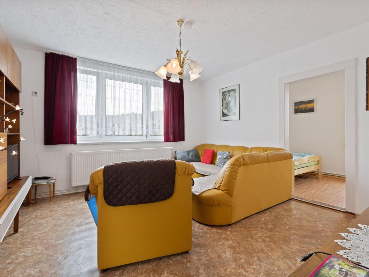 Cozy Apartment In Altenfeld With Garden Eksteriør billede