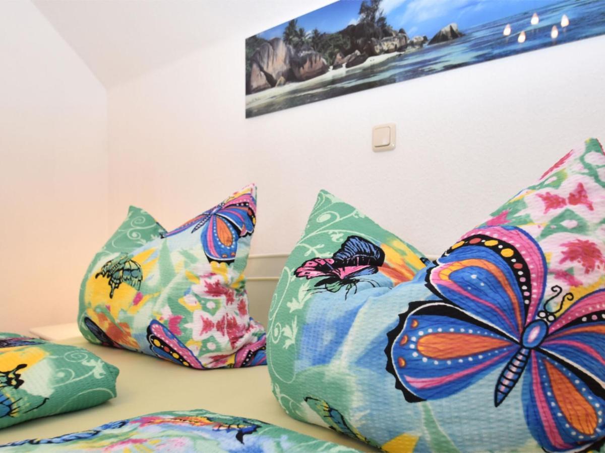 Cozy Apartment In Altenfeld With Garden Eksteriør billede
